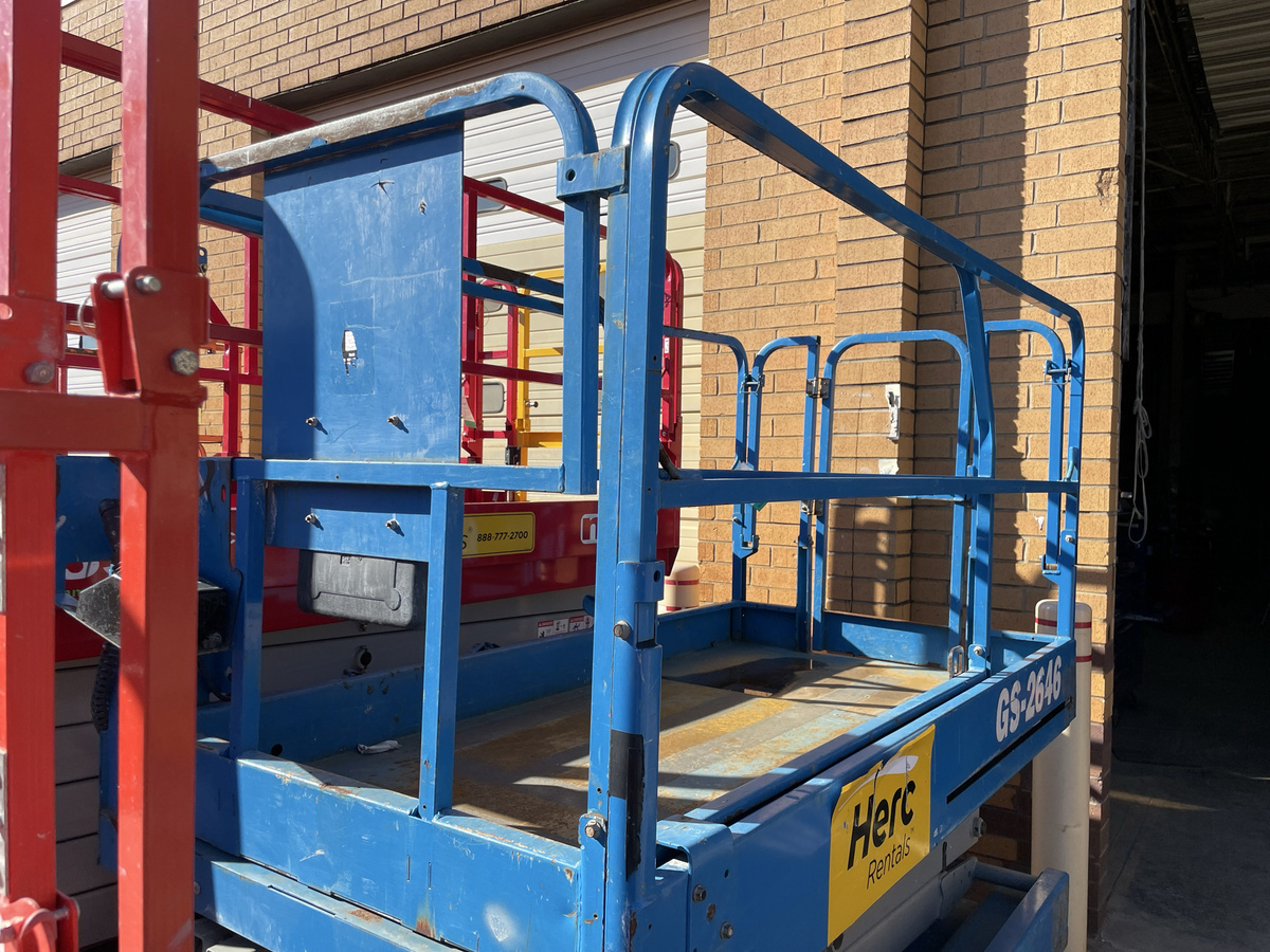 2017 Genie GS-2646-4