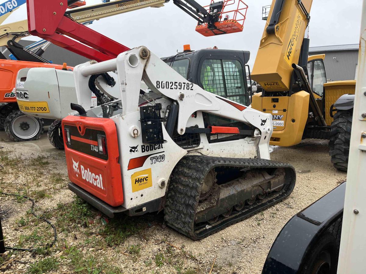 2019 Bobcat T740-2