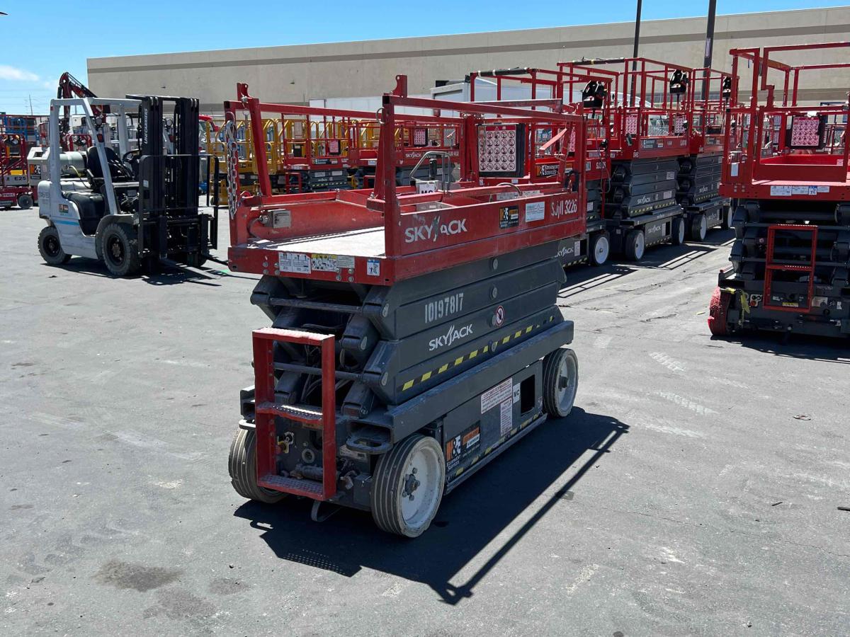 2016 Skyjack SJ3226