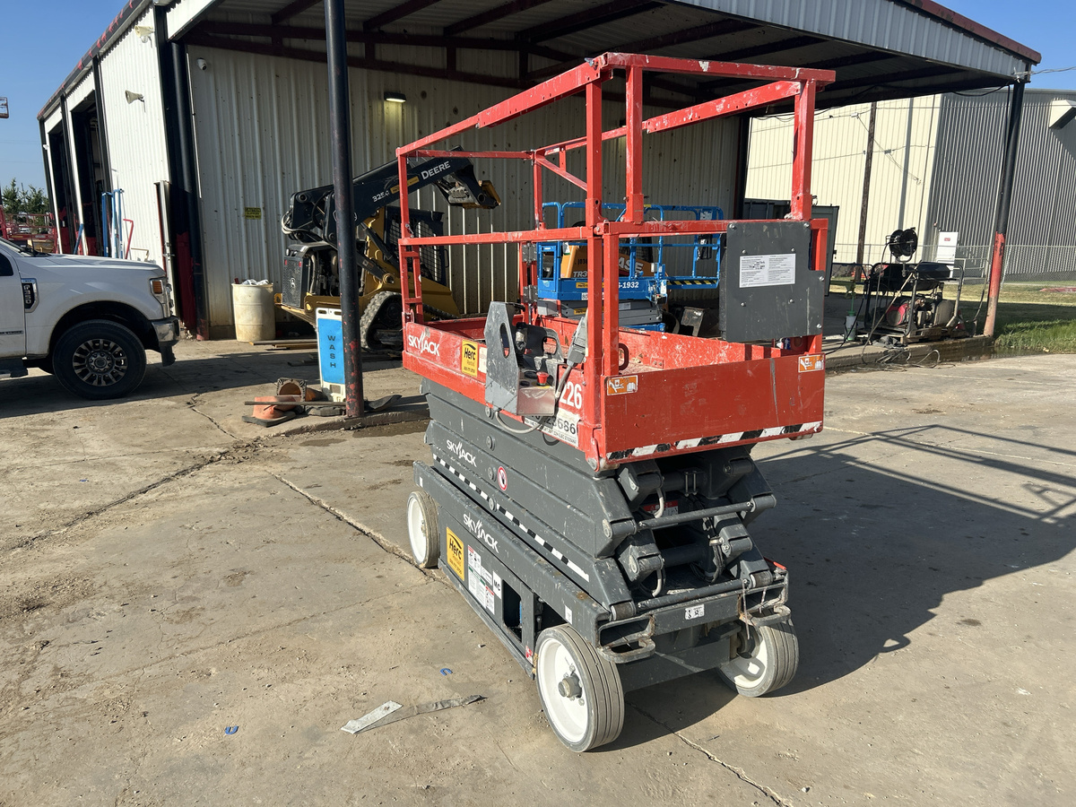 2017 Skyjack SJ3226