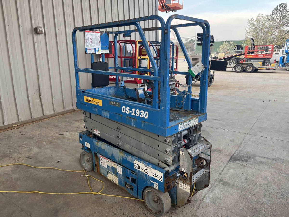 2018 Genie GS-1930