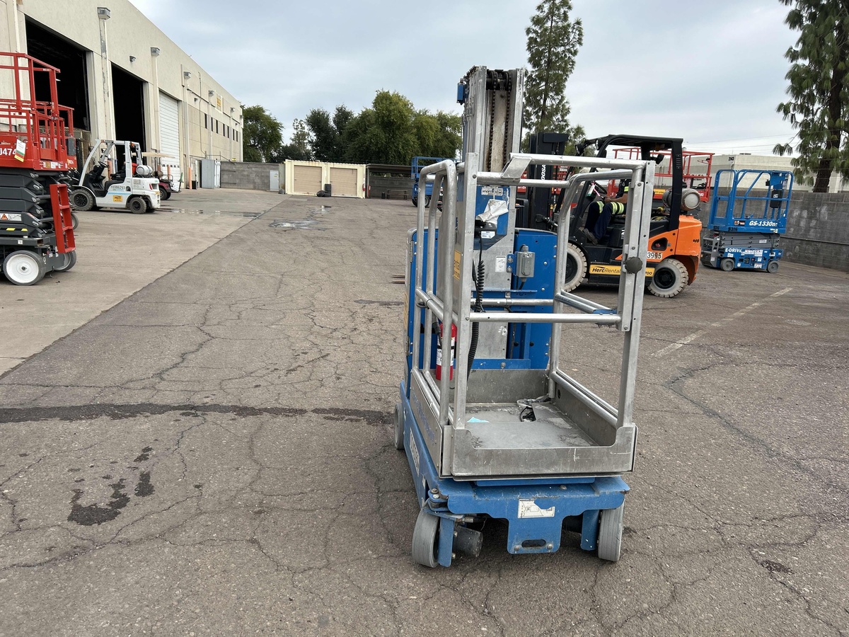 2018 Genie GR-20-8