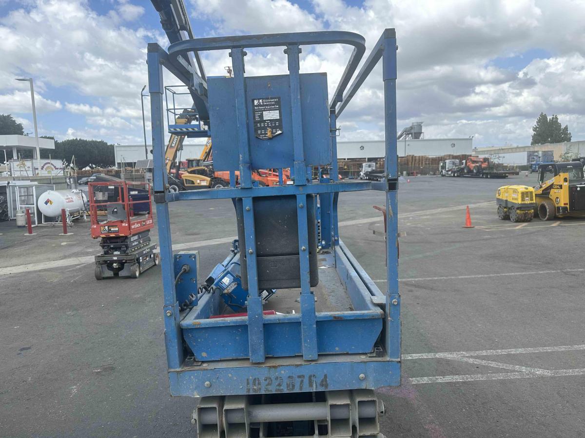 2017 Genie GS-2632