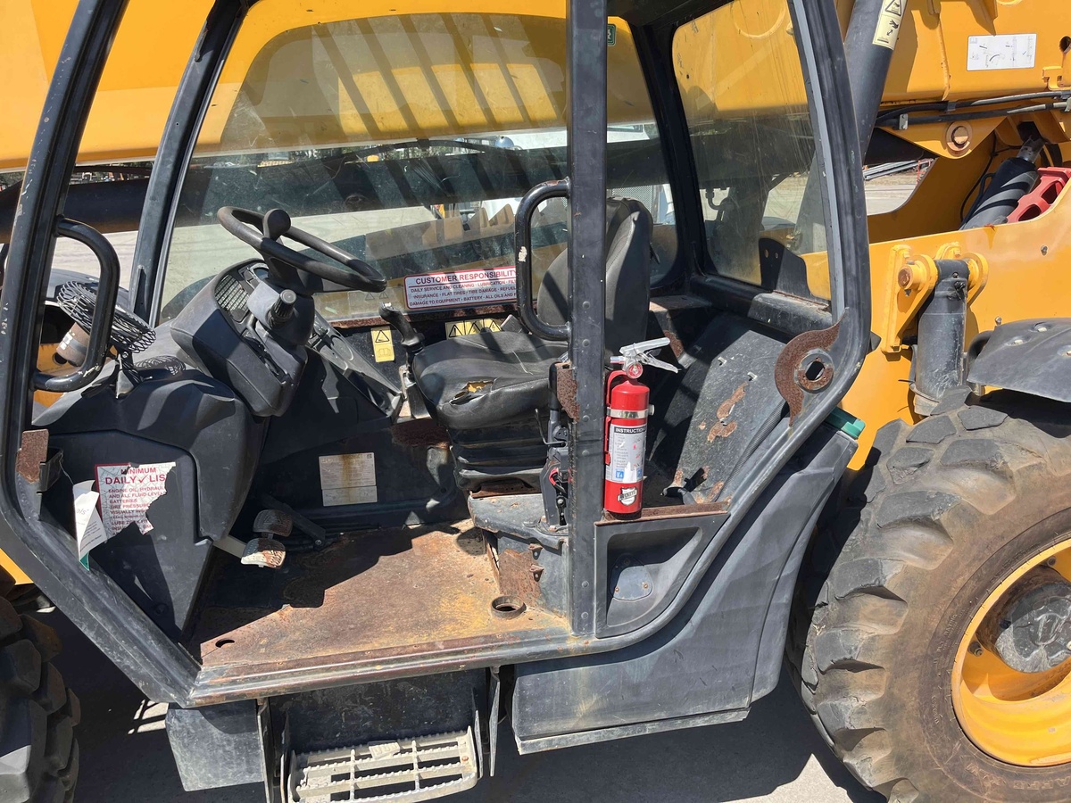 2017 JCB 510-56-5