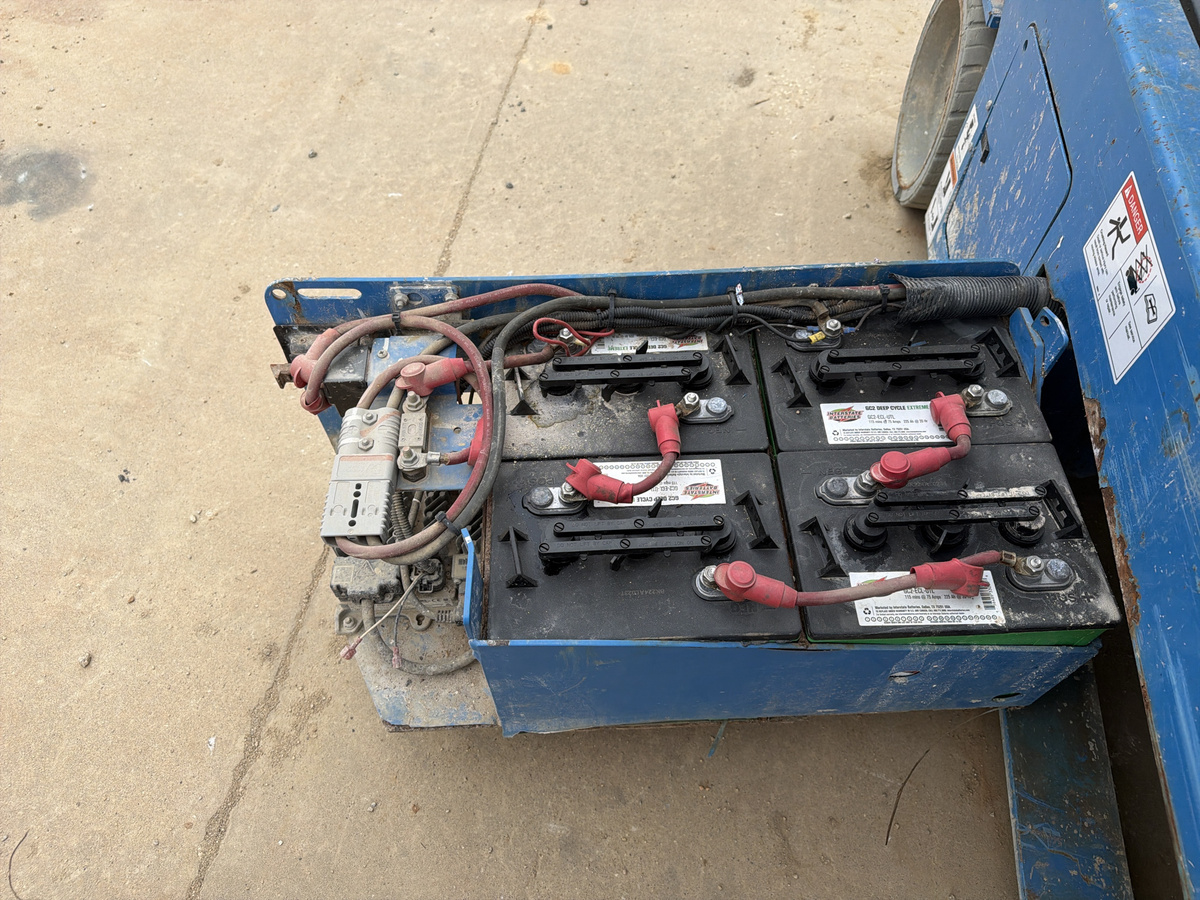 2018 Genie GS-3232-9