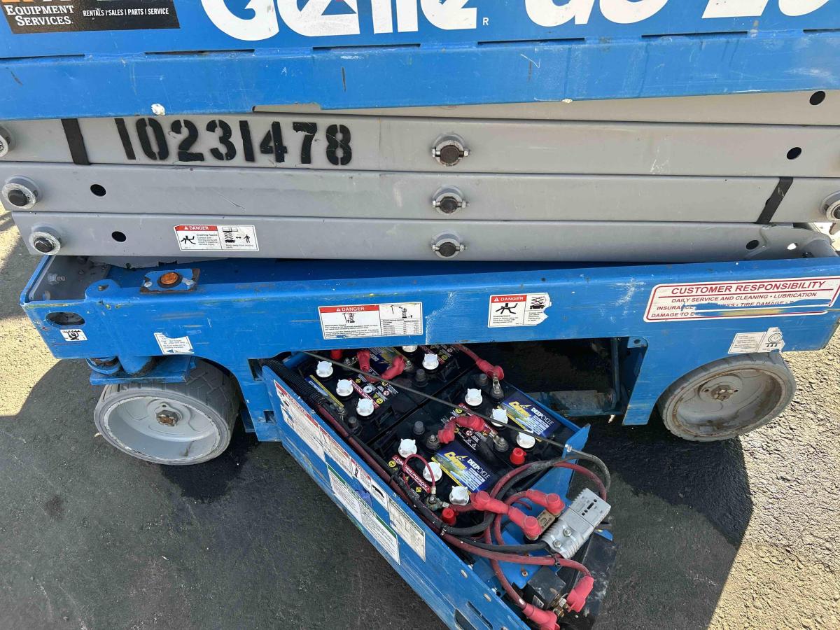 2017 Genie GS-1930