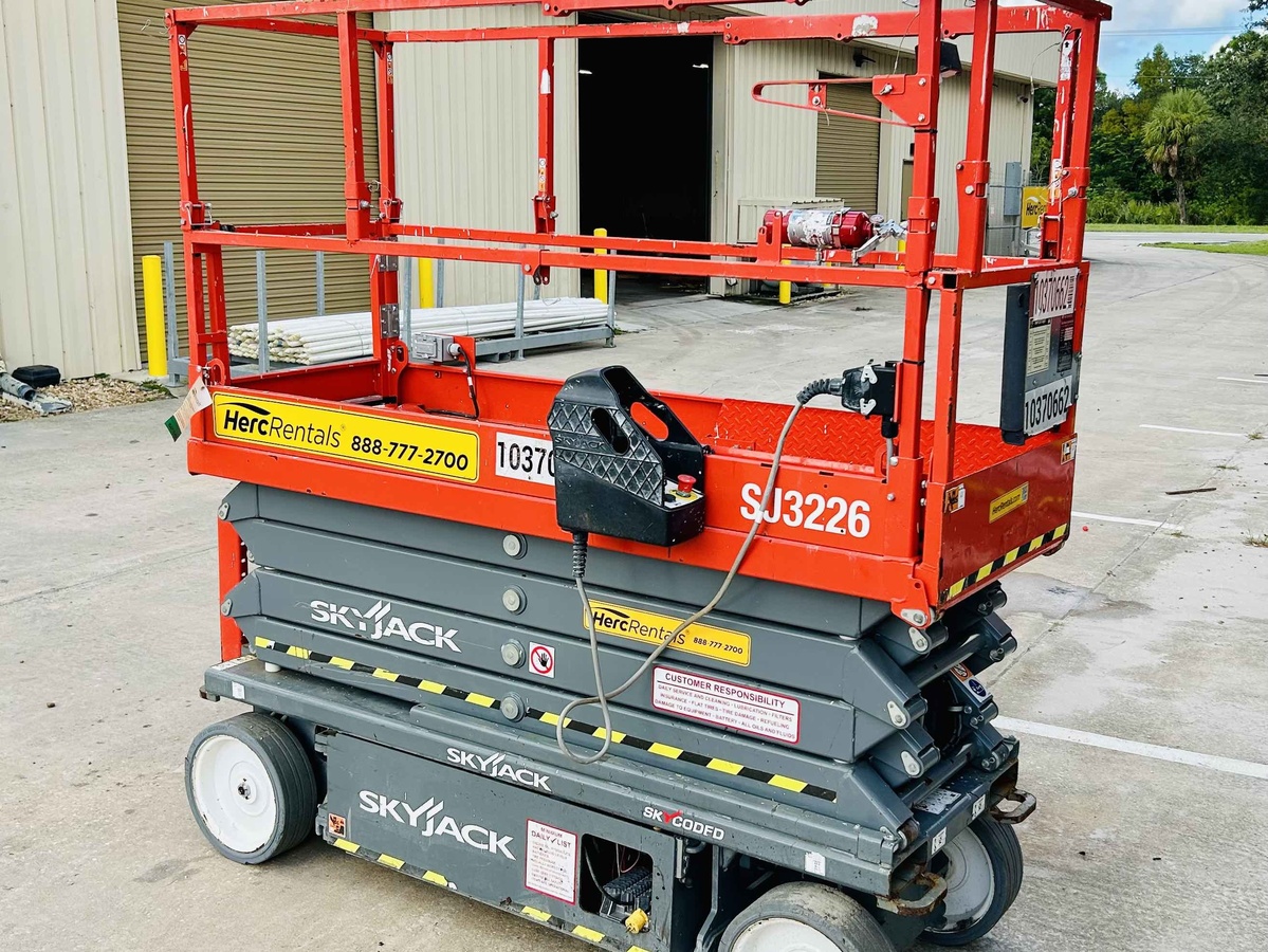 2022 Skyjack SJ3226-4