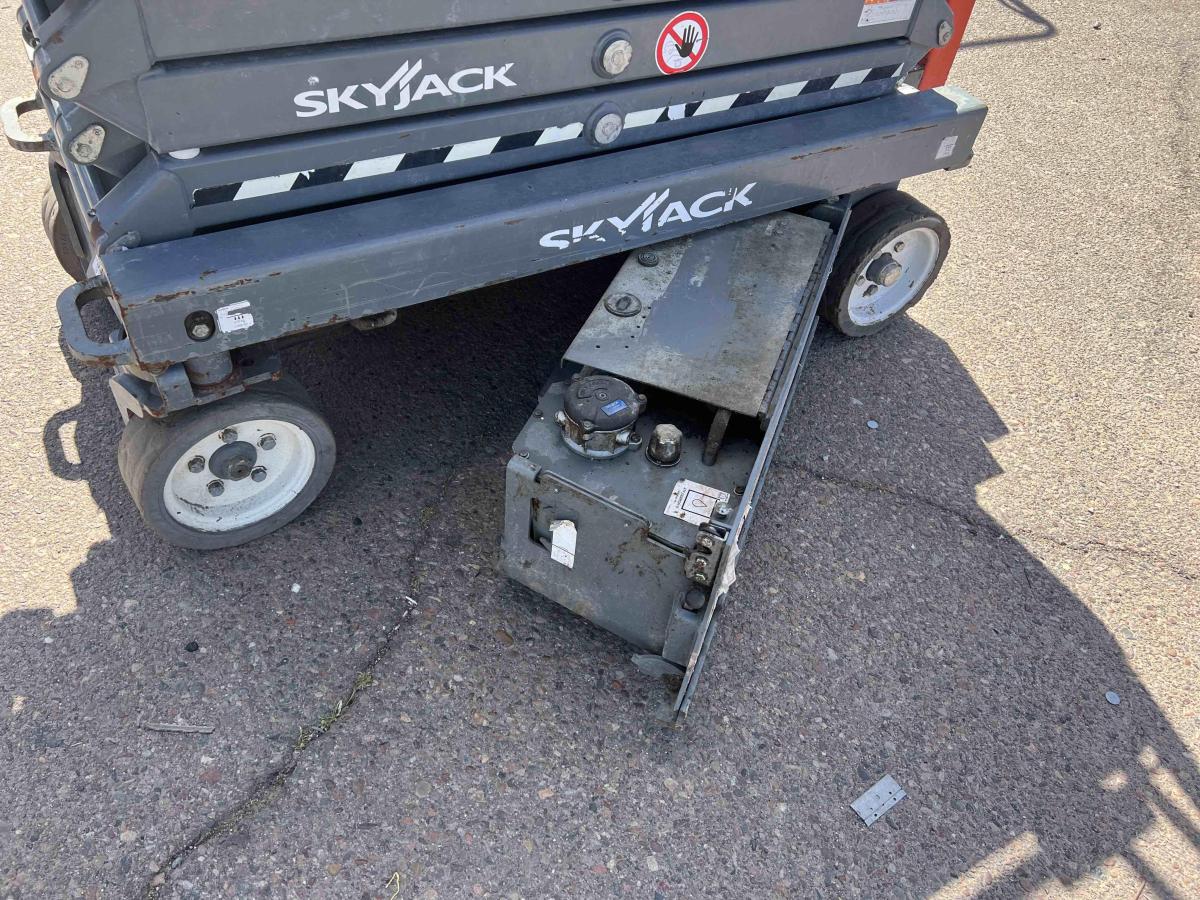 2017 Skyjack SJ3219