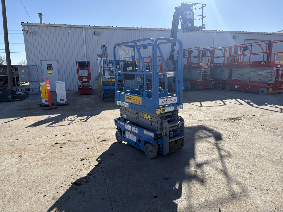 2019 Genie GS1330M-4