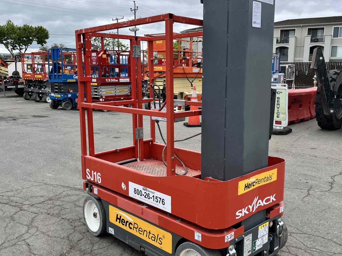 2019 Skyjack SJ16