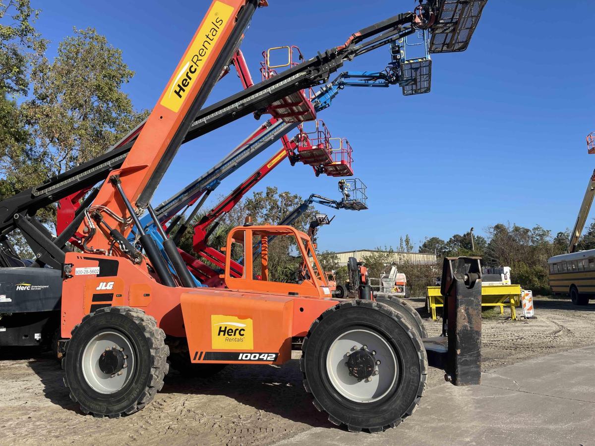 2020 SkyTrak 10042