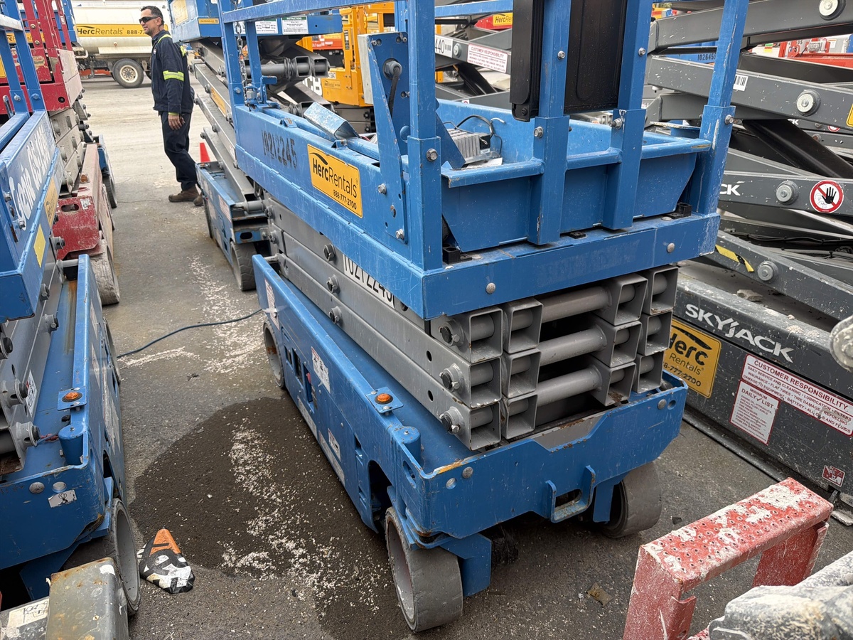 2017 Genie GS-1930-2