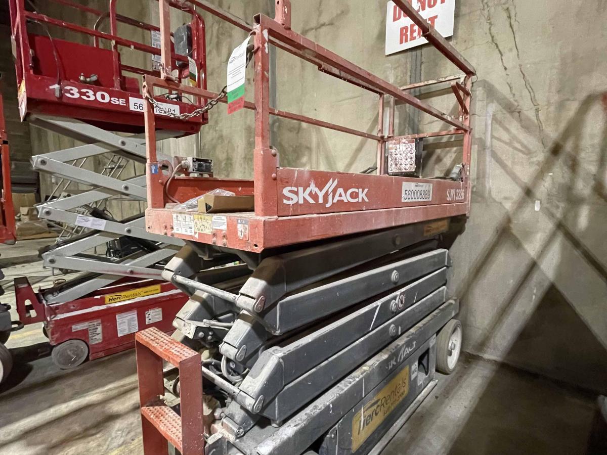 2017 Skyjack SJ3226