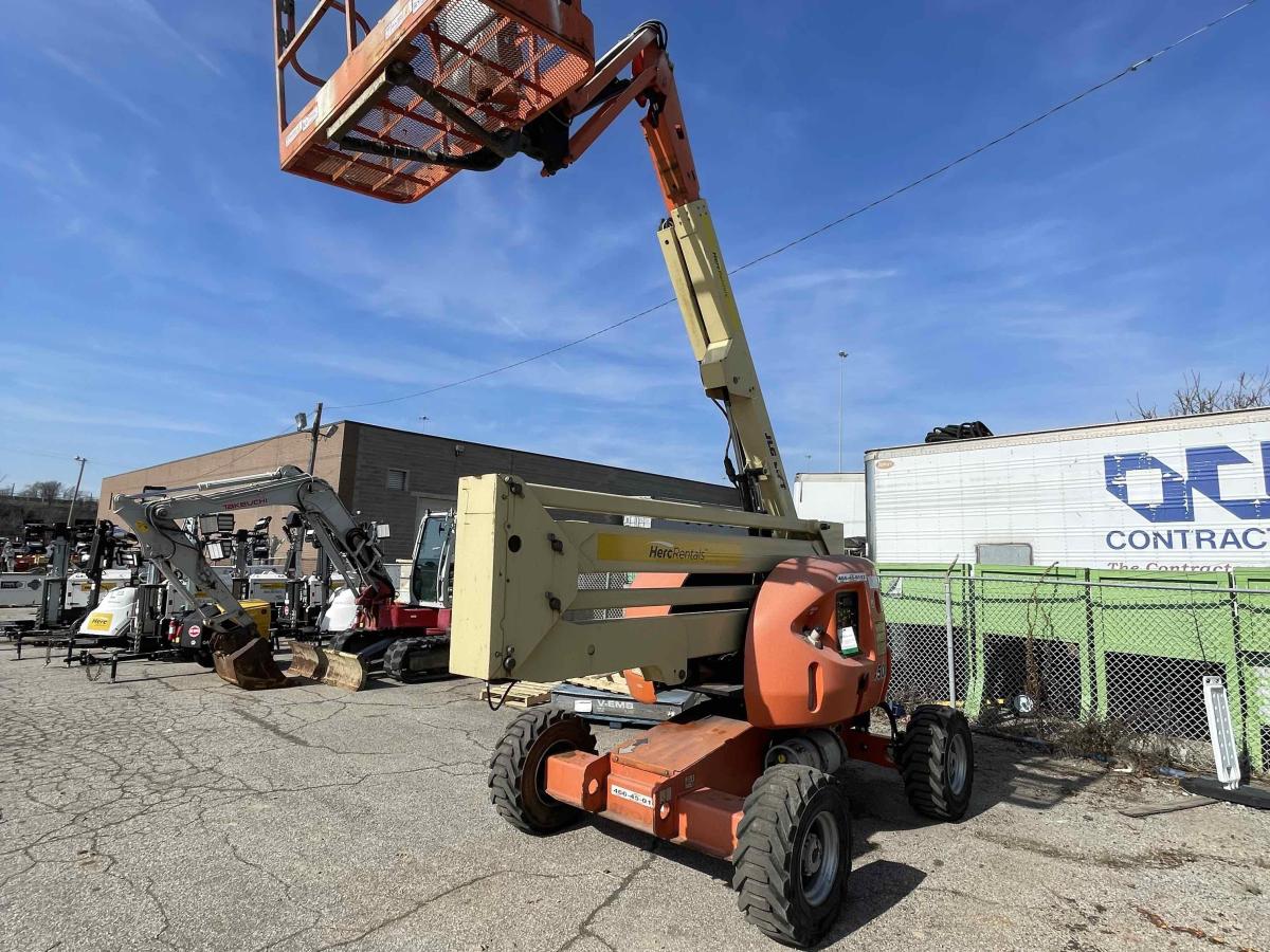 2013 JLG 450AJ