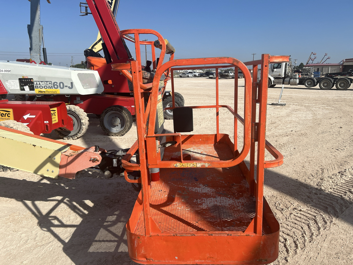 2018 JLG 400S-6