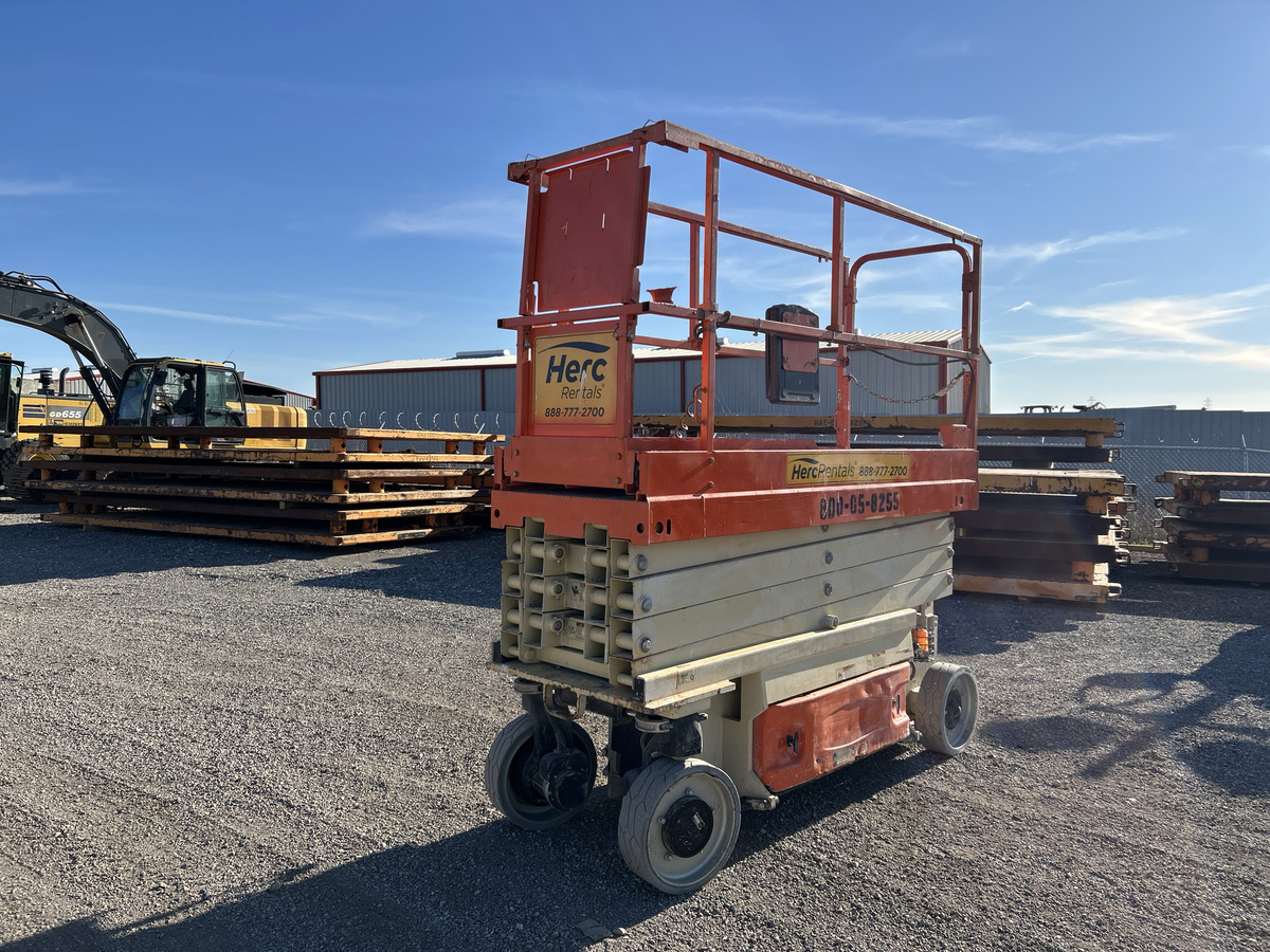 2015 JLG 2632ES-4