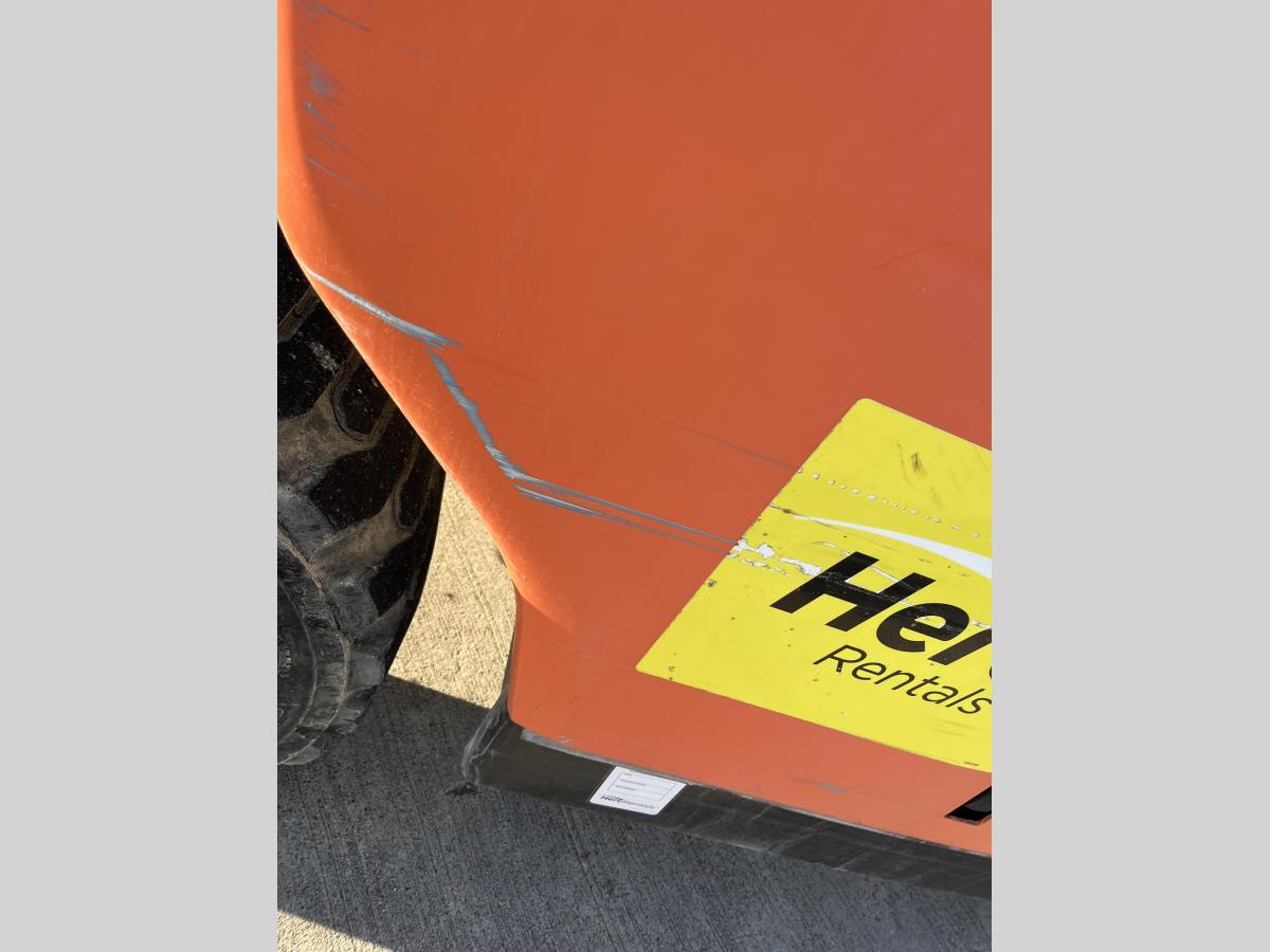 2017 JLG G5-18A