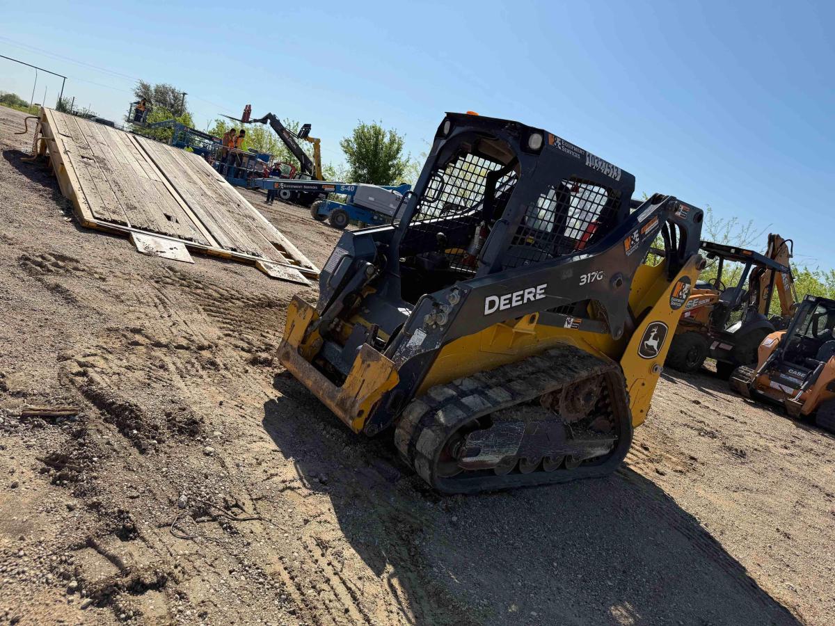 2021 John Deere 317G-4