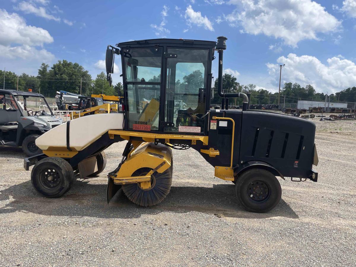 2019 LayMor SweepMaster 450-ST