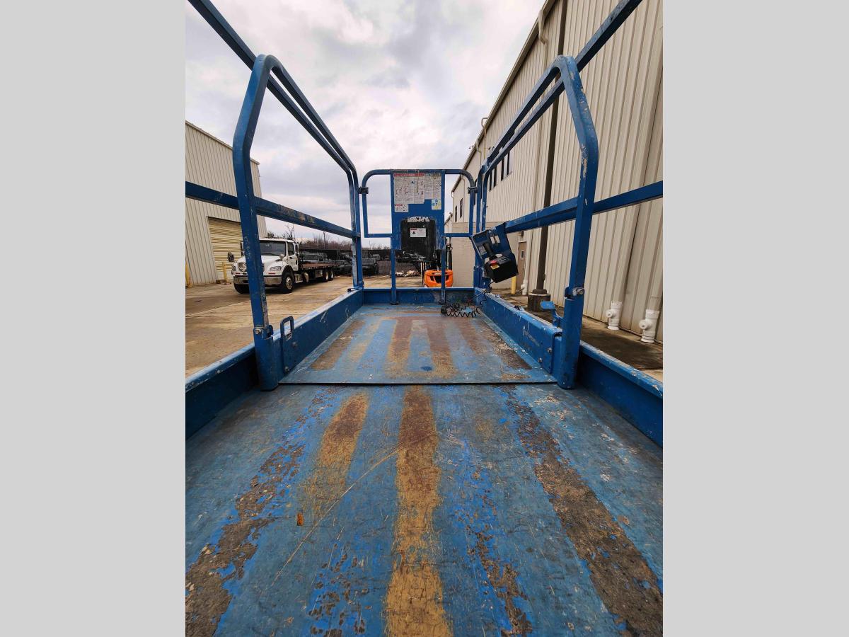 2016 Genie GS-3246