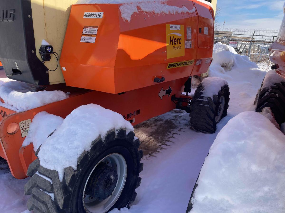 2013 JLG 800AJ