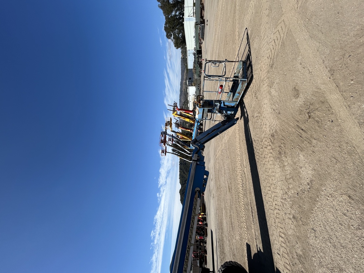 2017 Genie S-65-8