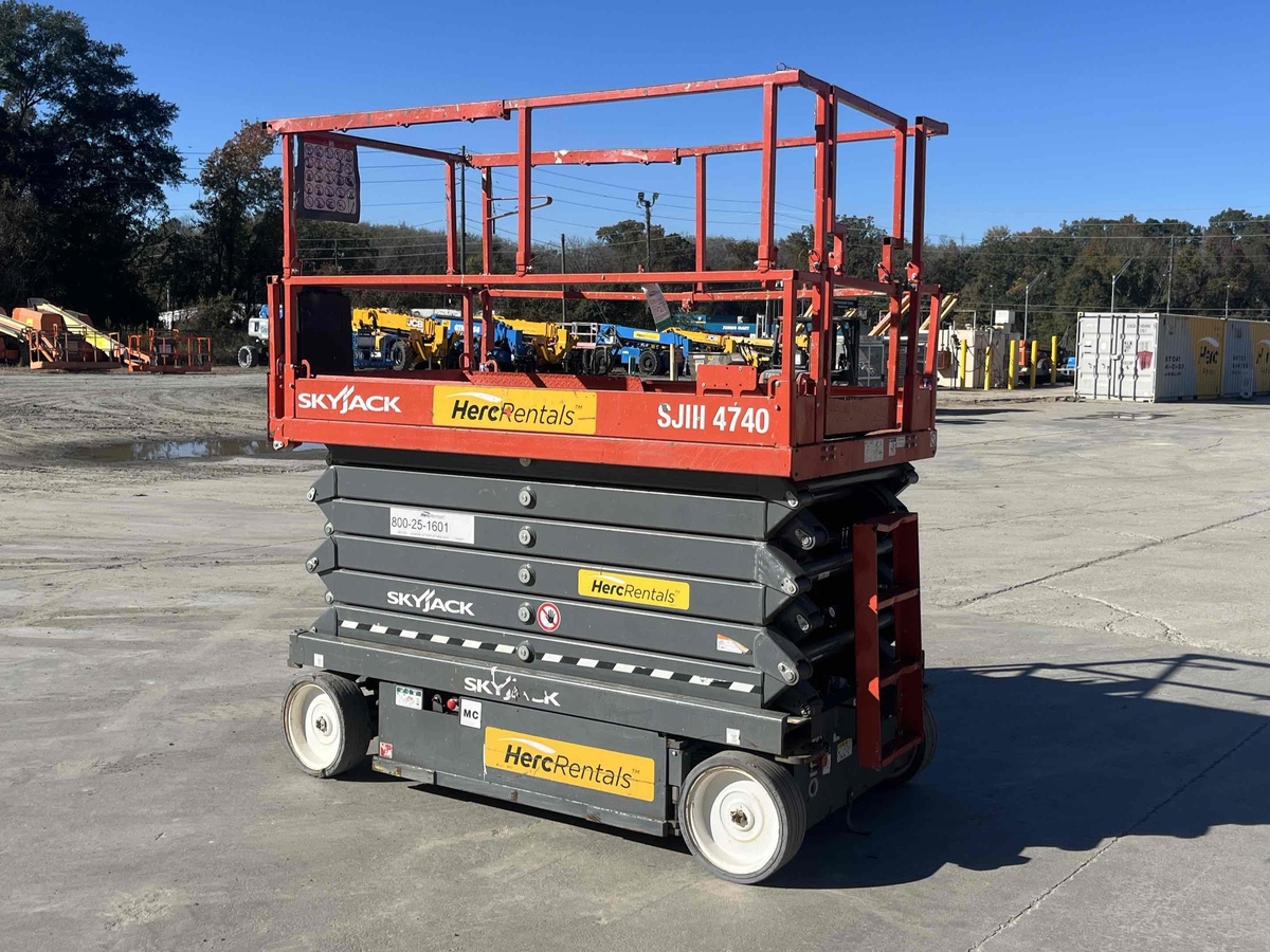 2019 Skyjack SJ4740