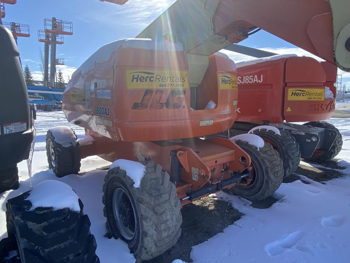 2011 JLG 800AJ-3
