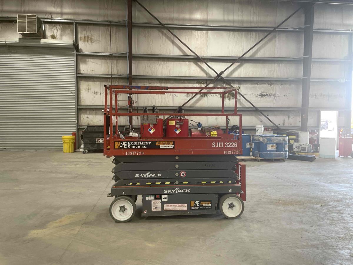 2017 Skyjack SJ3226