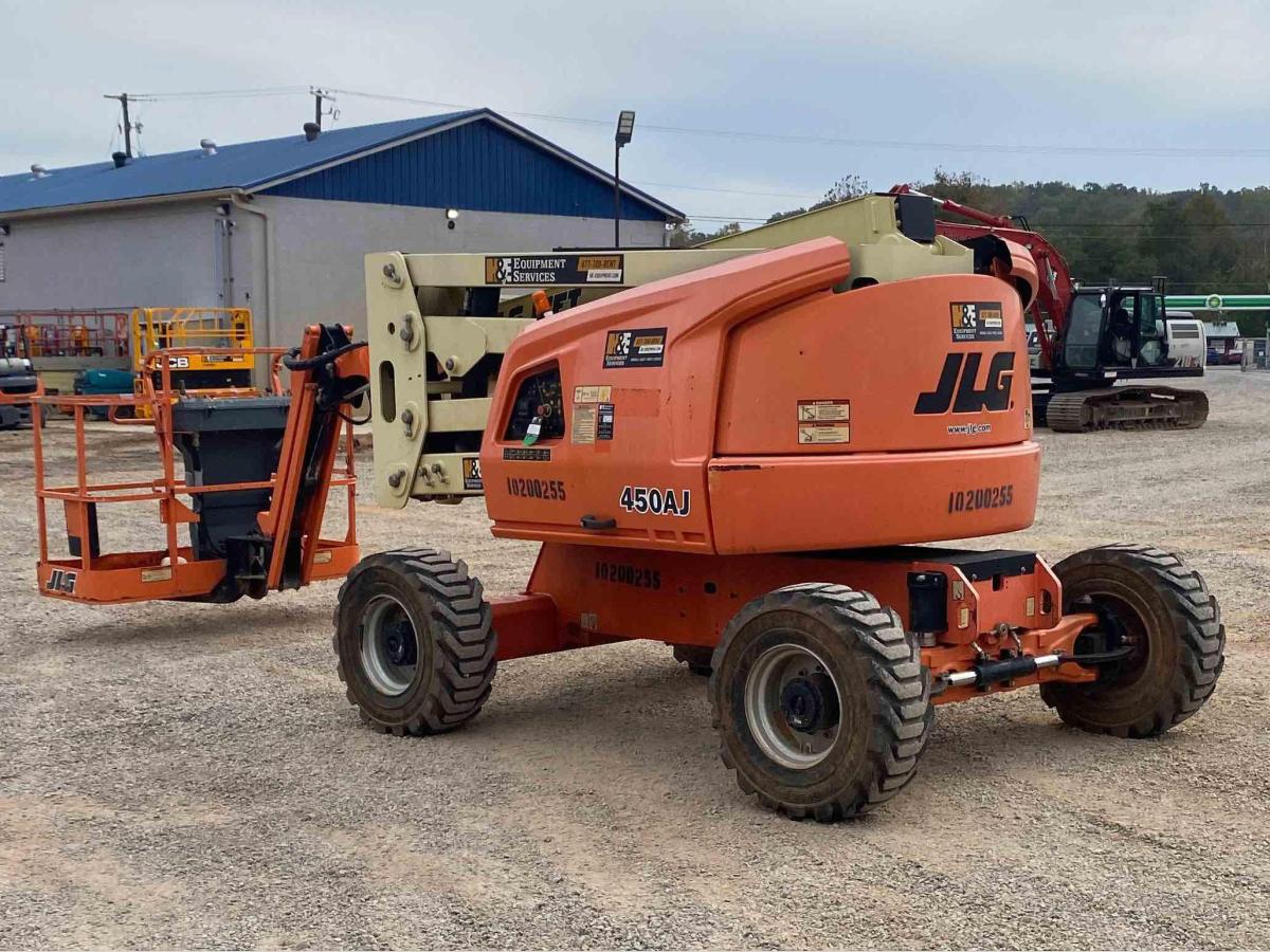 2016 JLG 450AJ