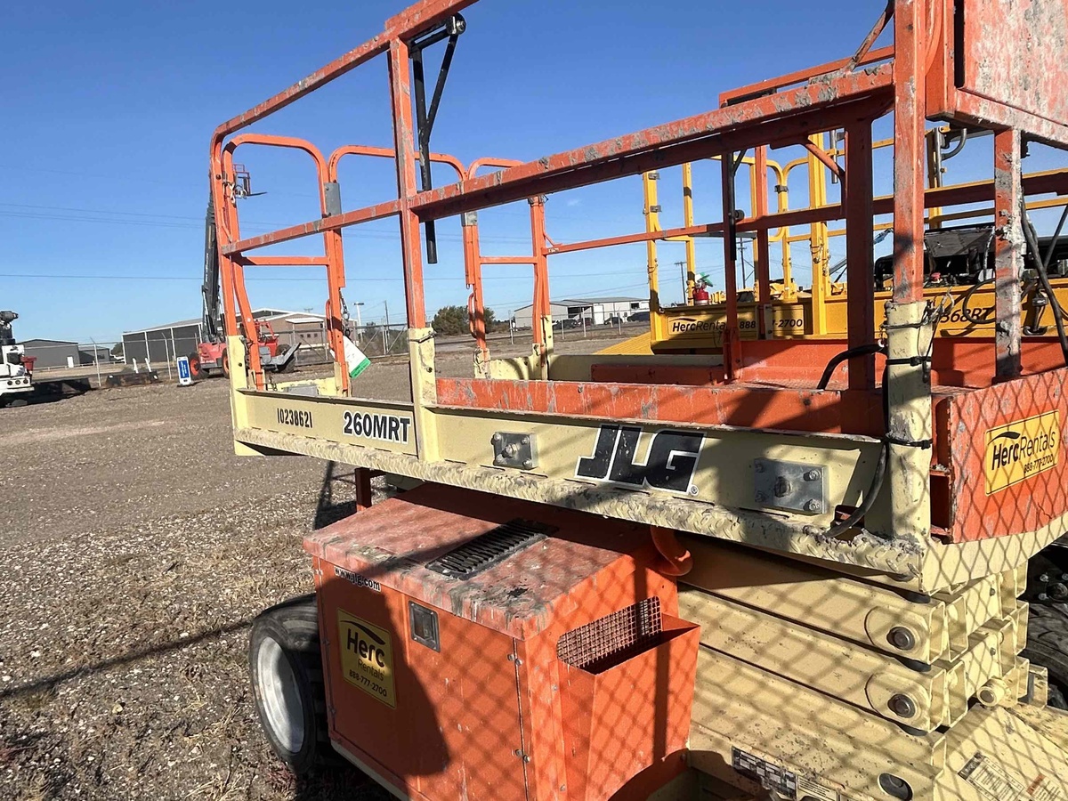 2018 JLG 260MRT-5