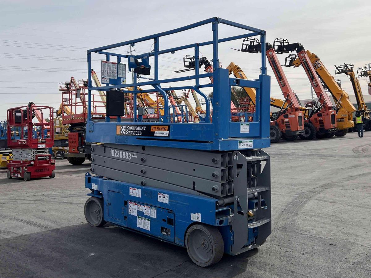 2017 Genie GS-2632