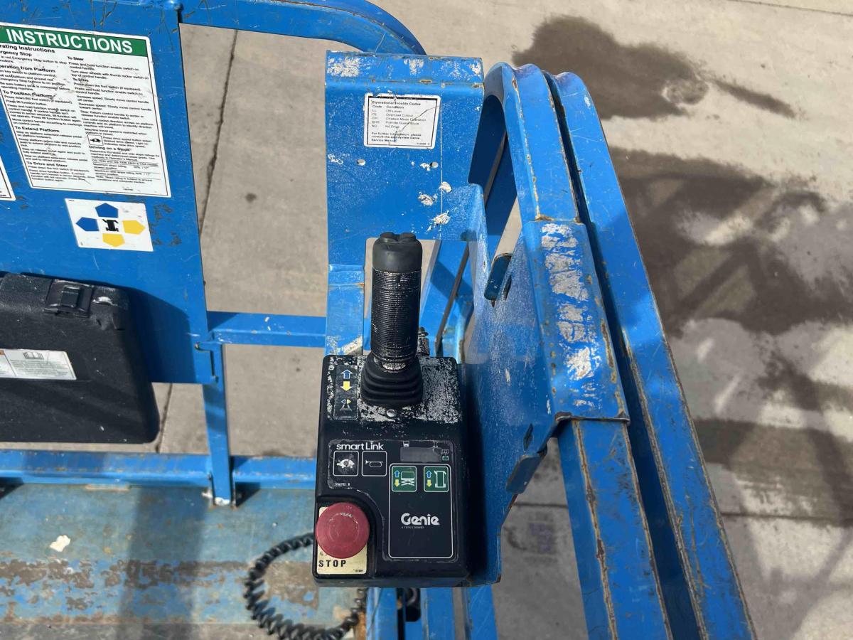 2018 Genie GS-3246