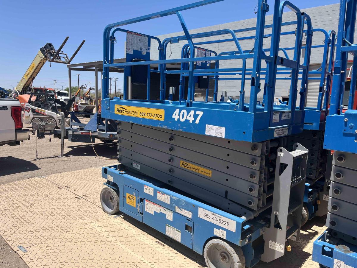 2018 Genie GS-4047