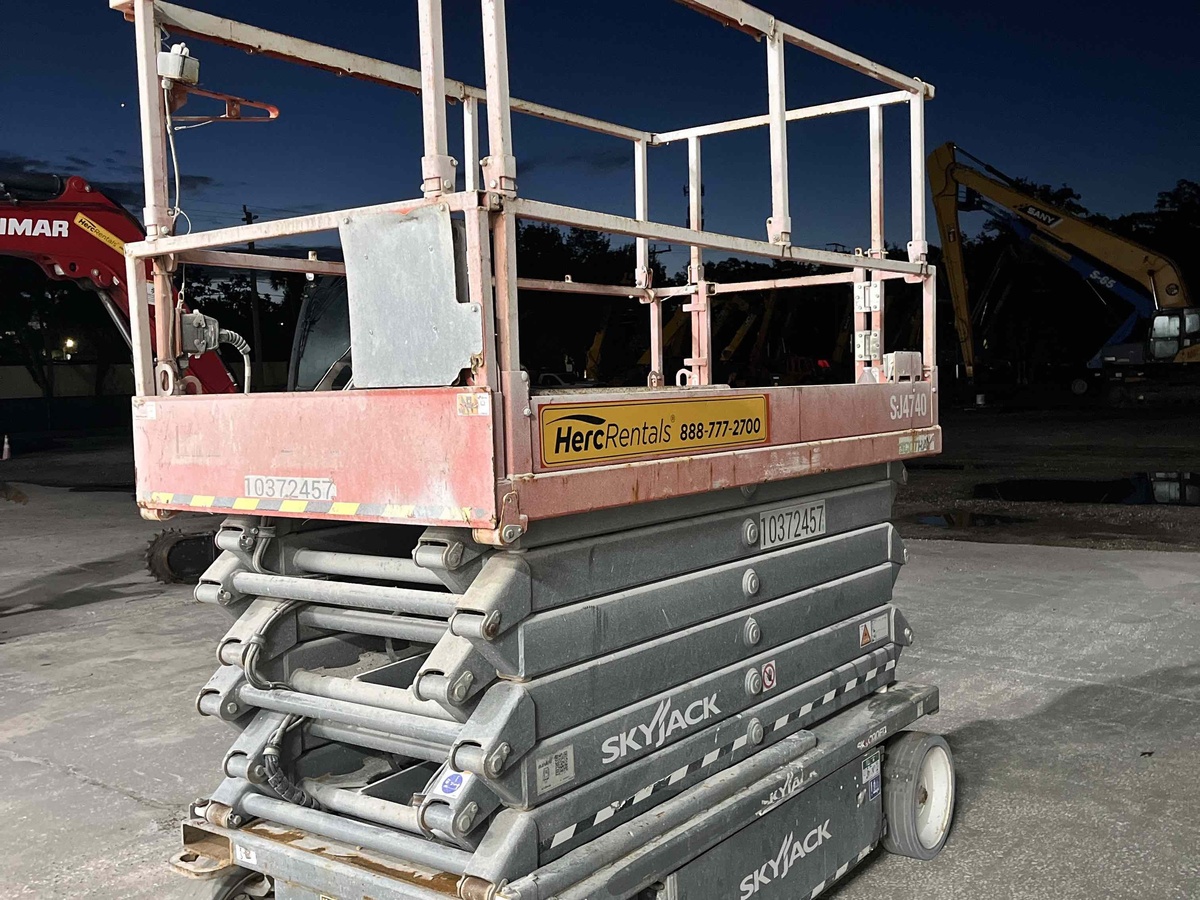 2022 Skyjack SJ4740-3