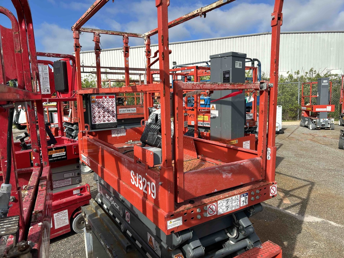 2021 Skyjack SJ3219-2