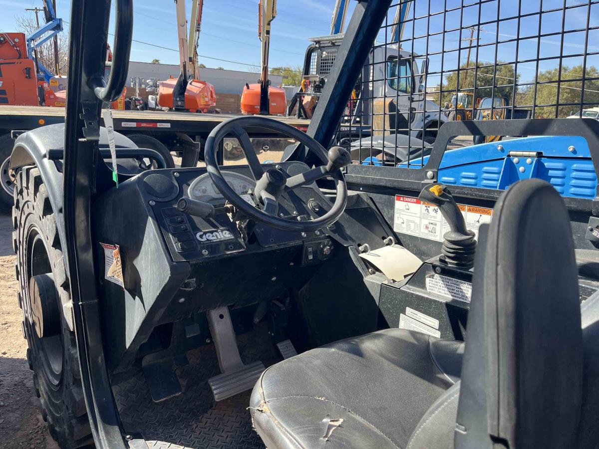 2018 Genie GTH 844