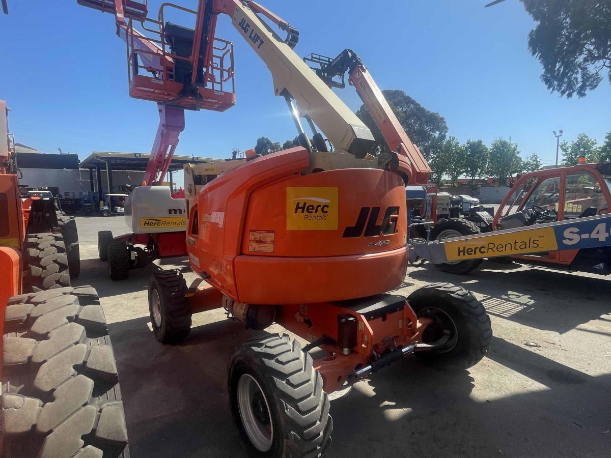 2015 JLG 450AJ
