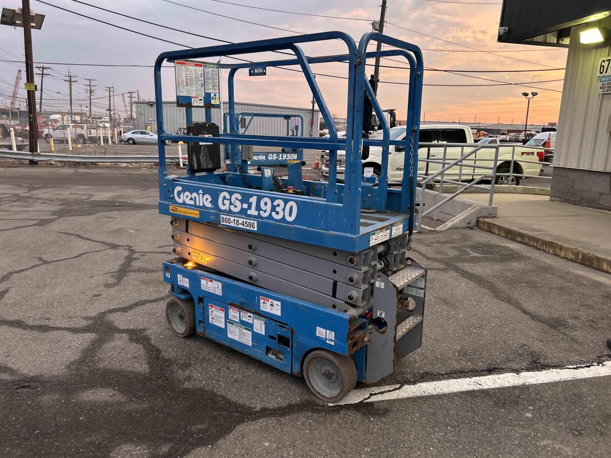 2017 Genie GS-1930