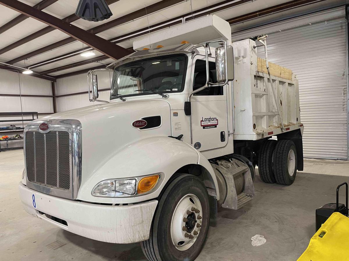 2021 Peterbilt 337