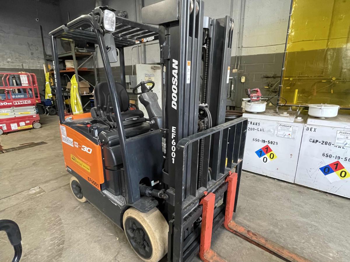 2017 Doosan bc30s7