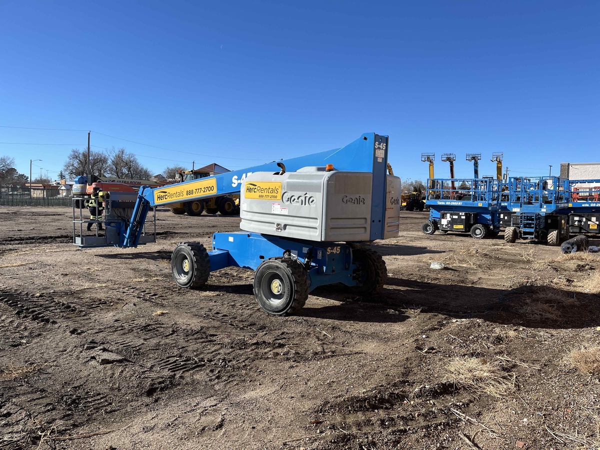 2018 Genie S-45-2