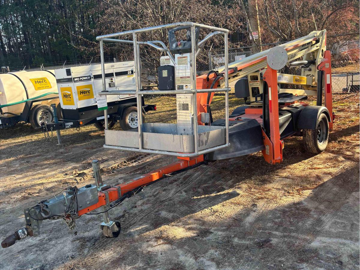 2018 JLG T350