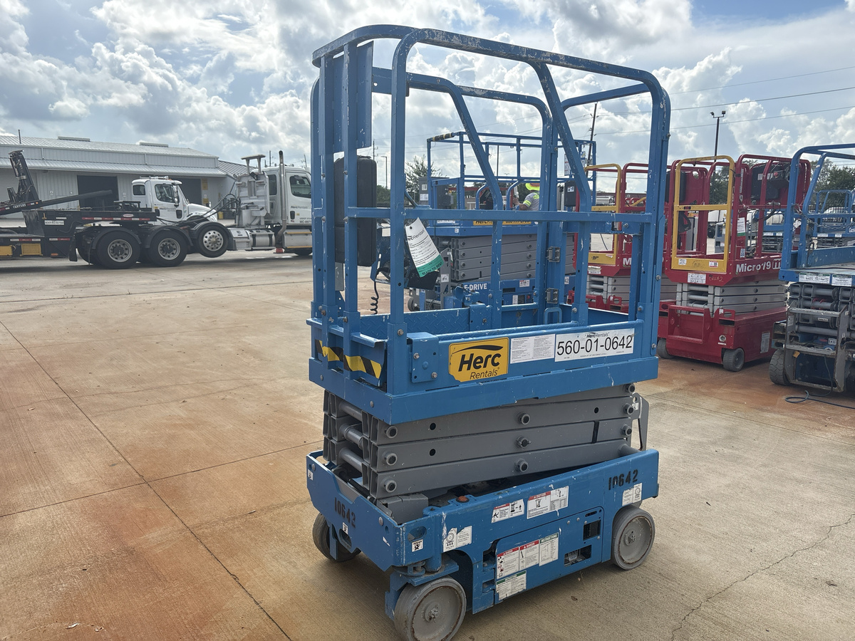 2019 Genie GS1330M-2