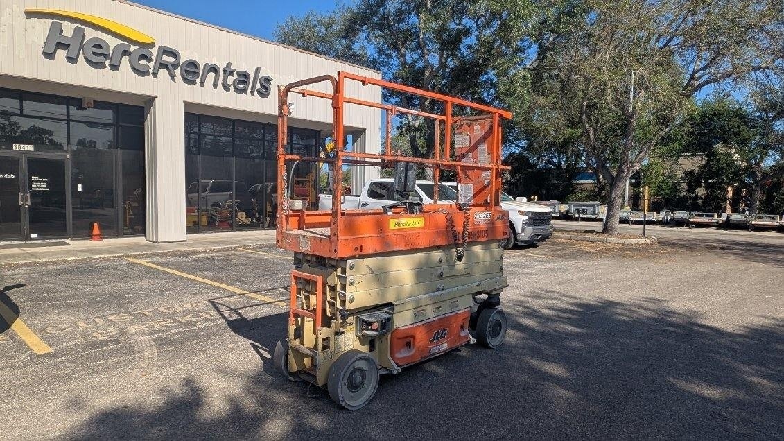 2016 JLG 2632ES