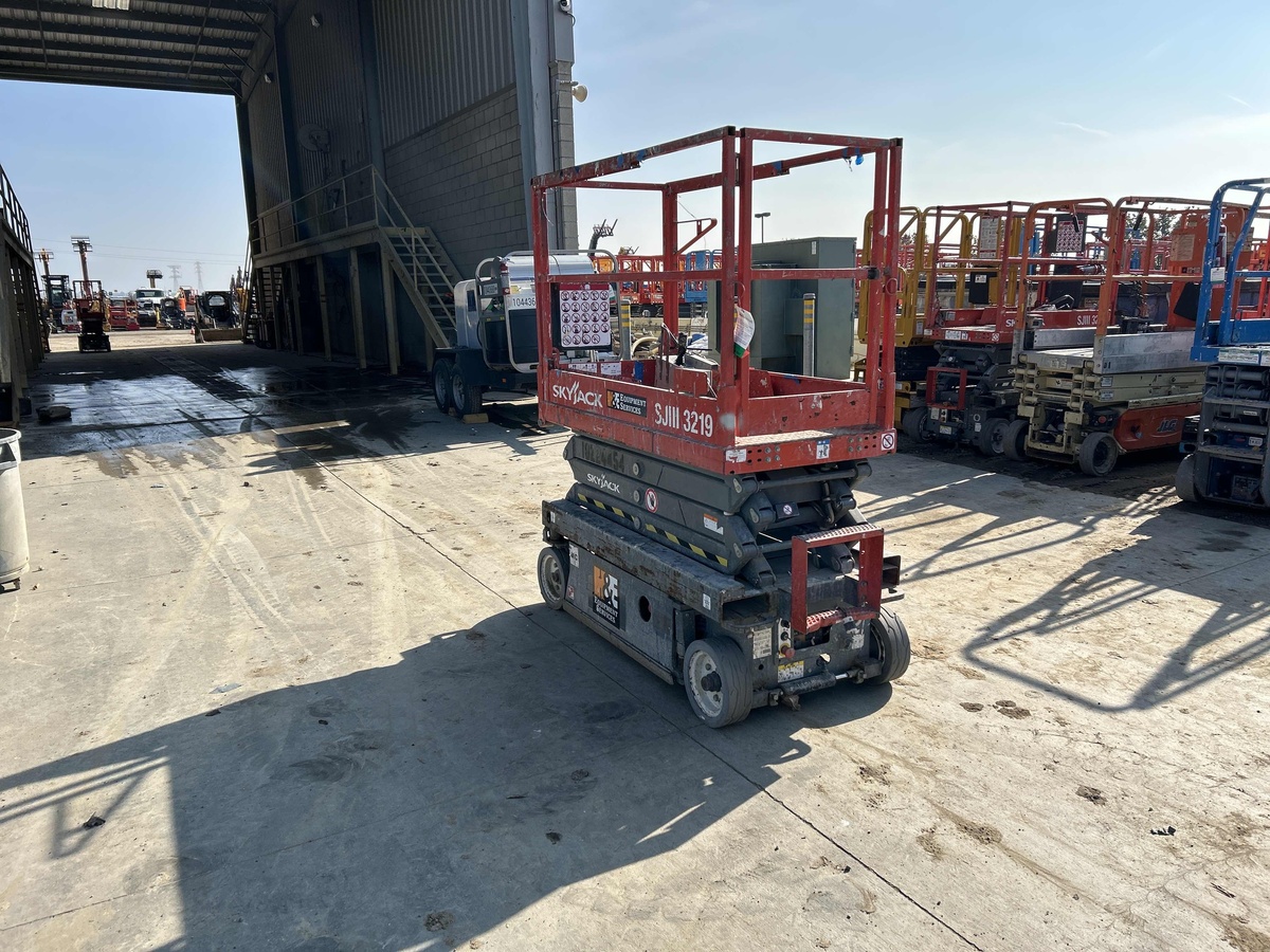 2017 Skyjack SJ3219-4