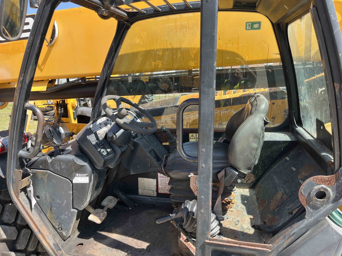 2017 JCB 510-56-5