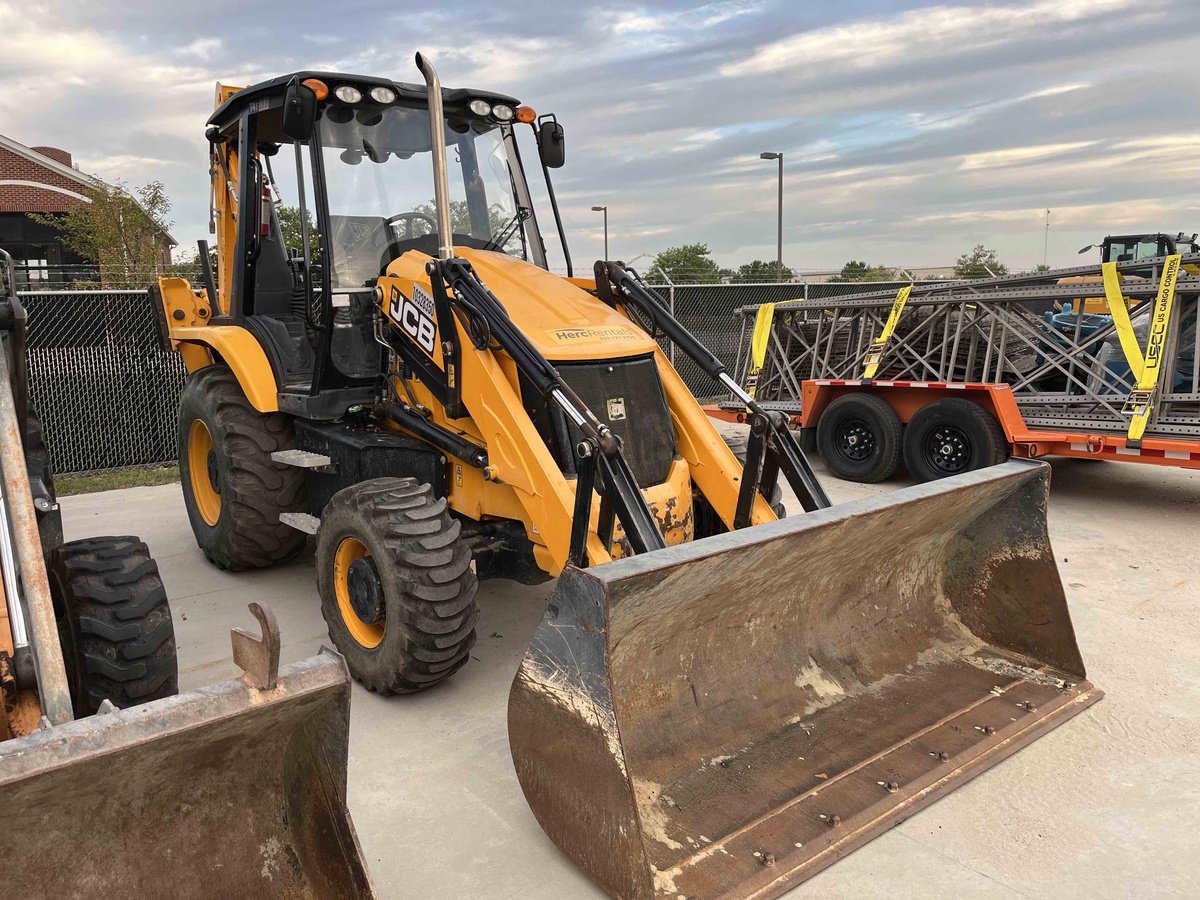 2022 JCB 3CX