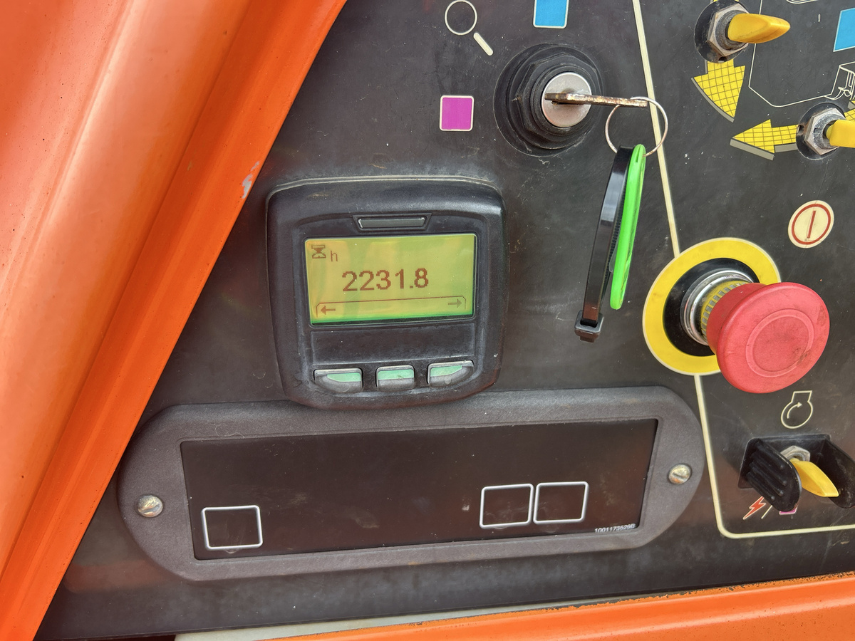 2016 JLG 450AJ-7
