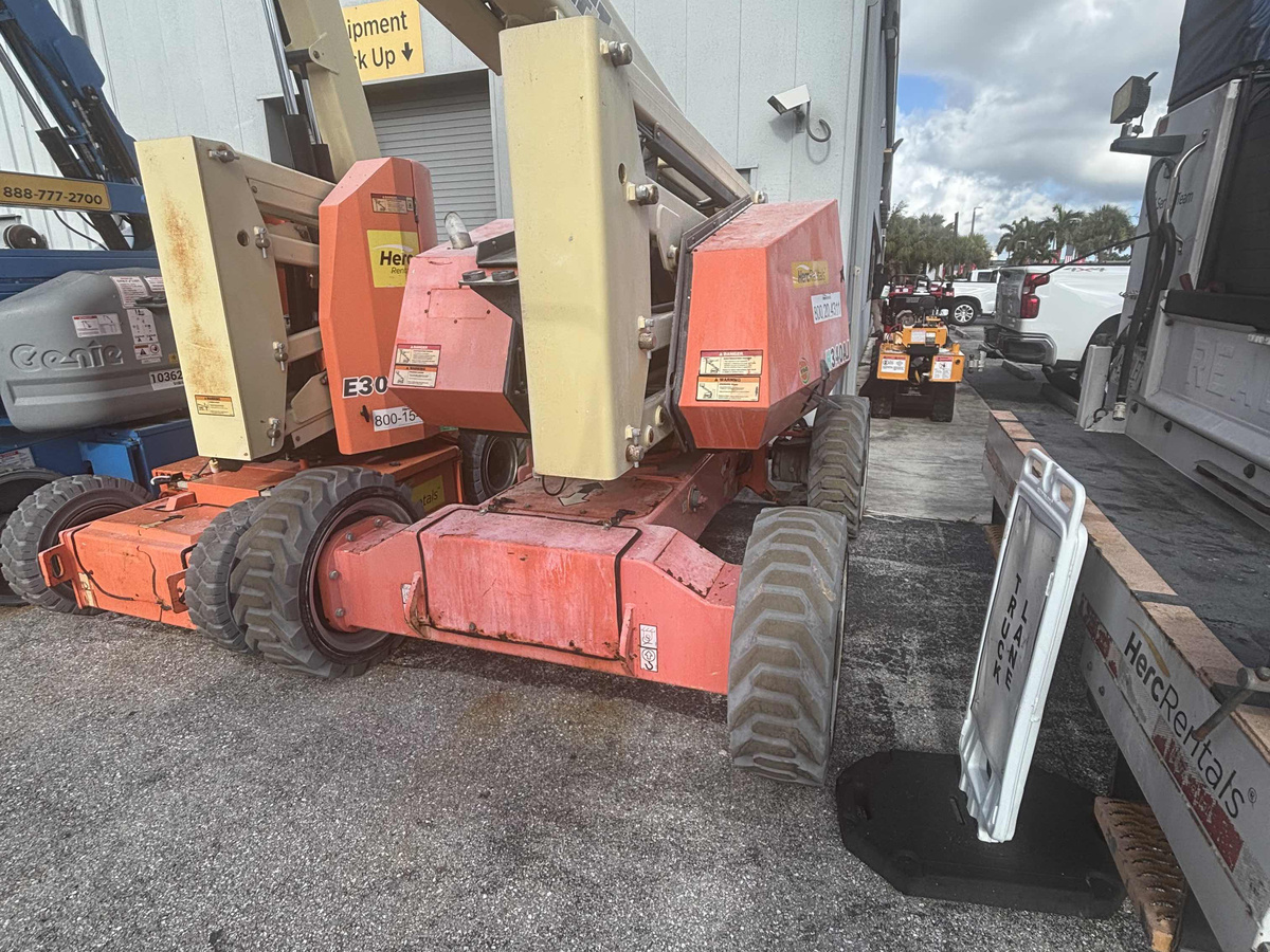 2018 JLG H340AJ-5
